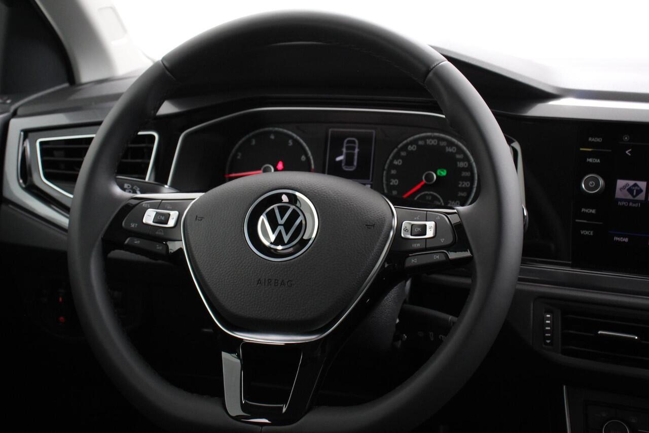 Volkswagen POLO 1.0 TSI DSG Highline | Navigatie | Climate Control | Cruise Control | DAB | Bluetooth | Lichtmetalen velgen