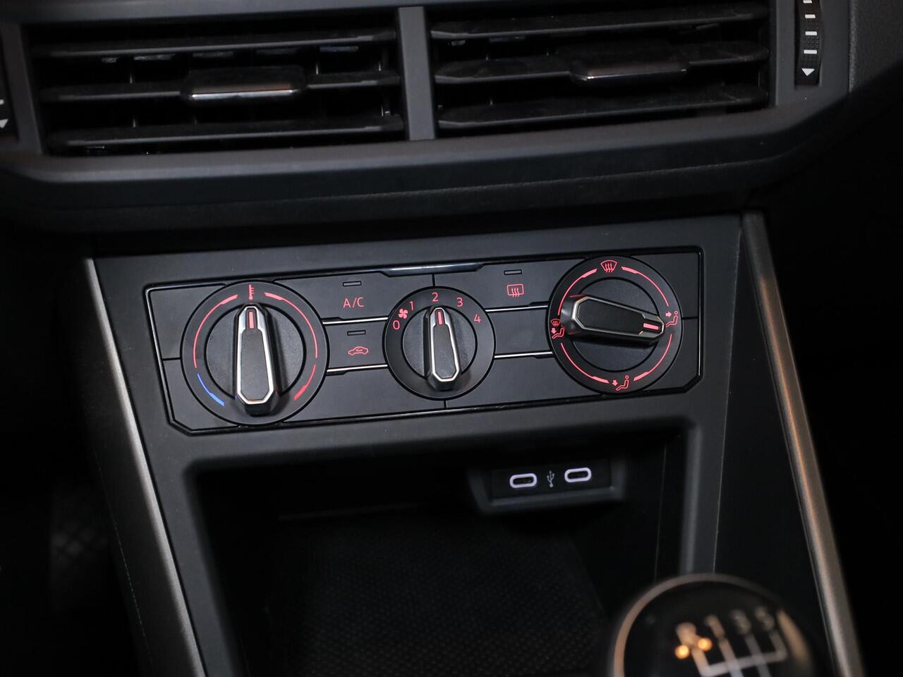 Volkswagen POLO 1.0 TSI R-Line Edition 95 pk | Airco | Parkeersensoren | Adaptieve cruise control | Licht- en zicht pakket | R-Line exterieur |