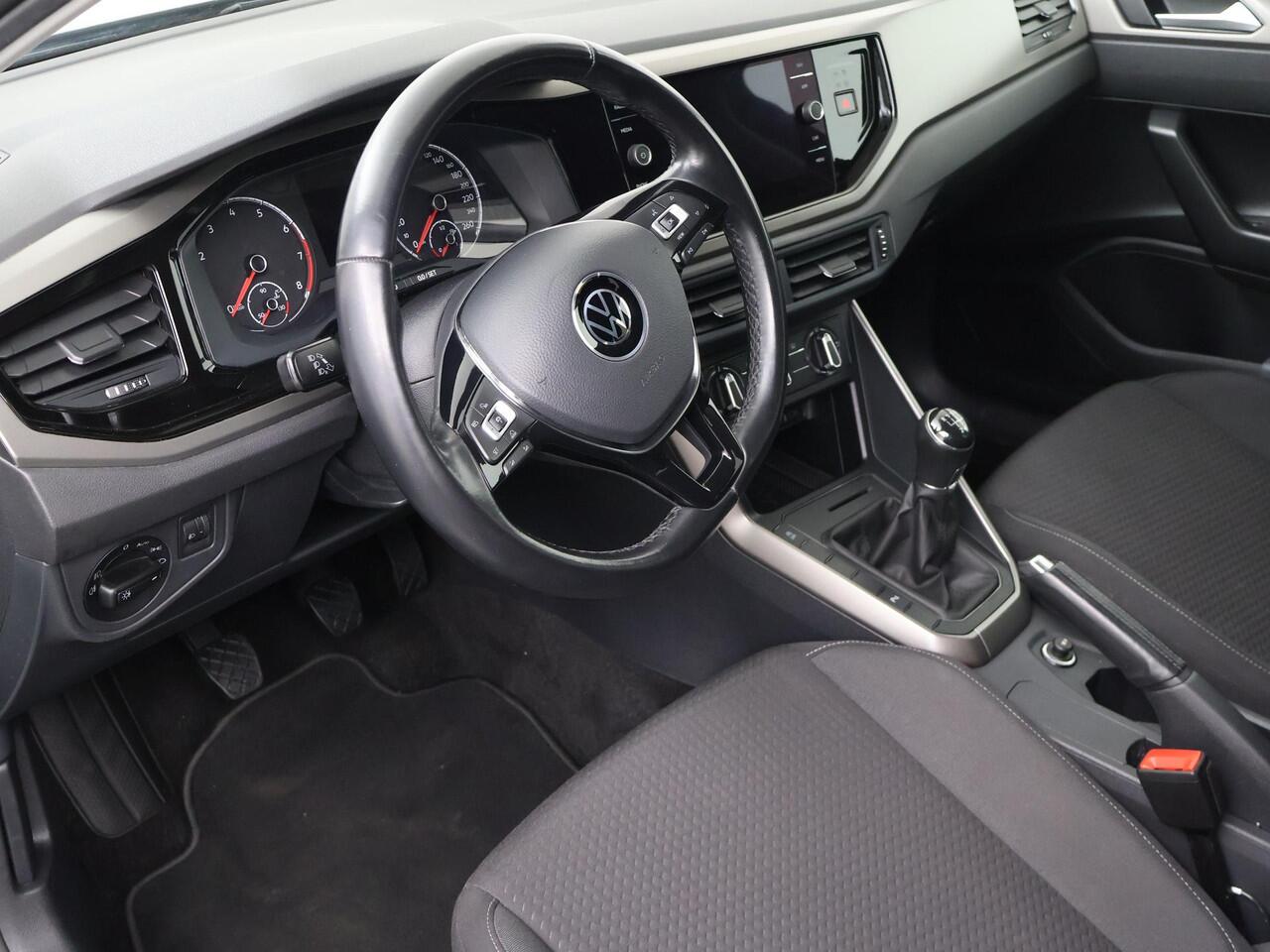 Volkswagen POLO 1.0 TSI R-Line Edition | 95 PK | Adaptive cruise control | Parkeersensoren | Apple Carplay/Android Auto | R-Line |