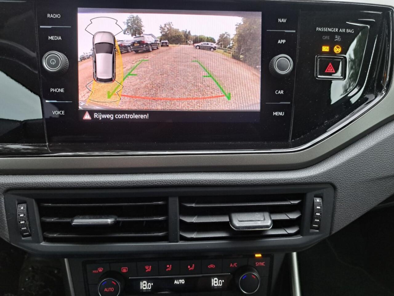 Volkswagen POLO 1.0 TSI 95 Pk R-line Edition Camera Acc Nav. Ecc 5 drs. Apple CarPlay