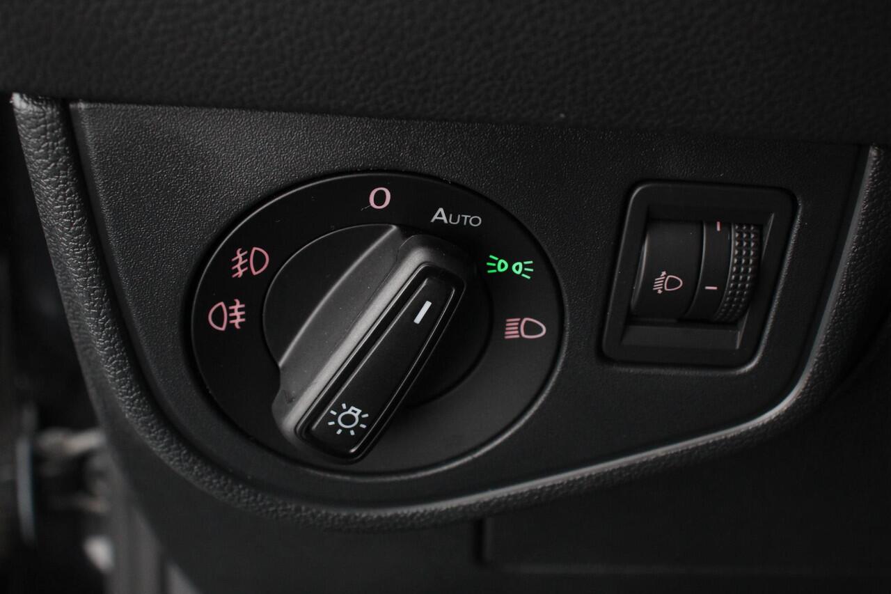 Volkswagen POLO 1.0 TSI 110pk DSG Highline | Navigatie | Apple Carplay/Android Auto | Parkeersensoren | Adaptive Cruise Control | Stoelverwarming | Getinte ramen | Climatronic | Start/Stop systeem