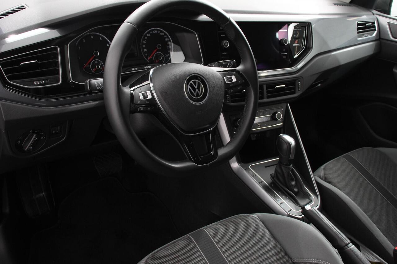 Volkswagen POLO 1.0 TSI 110pk DSG Highline | Navigatie | Apple Carplay/Android Auto | Parkeersensoren | Adaptive Cruise Control | Stoelverwarming | Getinte ramen | Climatronic