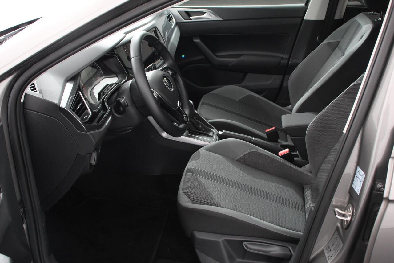 Volkswagen POLO 1.0 TSI 110pk DSG Highline | Navigatie | Apple Carplay/Android Auto | Parkeersensoren | Adaptive Cruise Control | Stoelverwarming | Getinte ramen | Climatronic