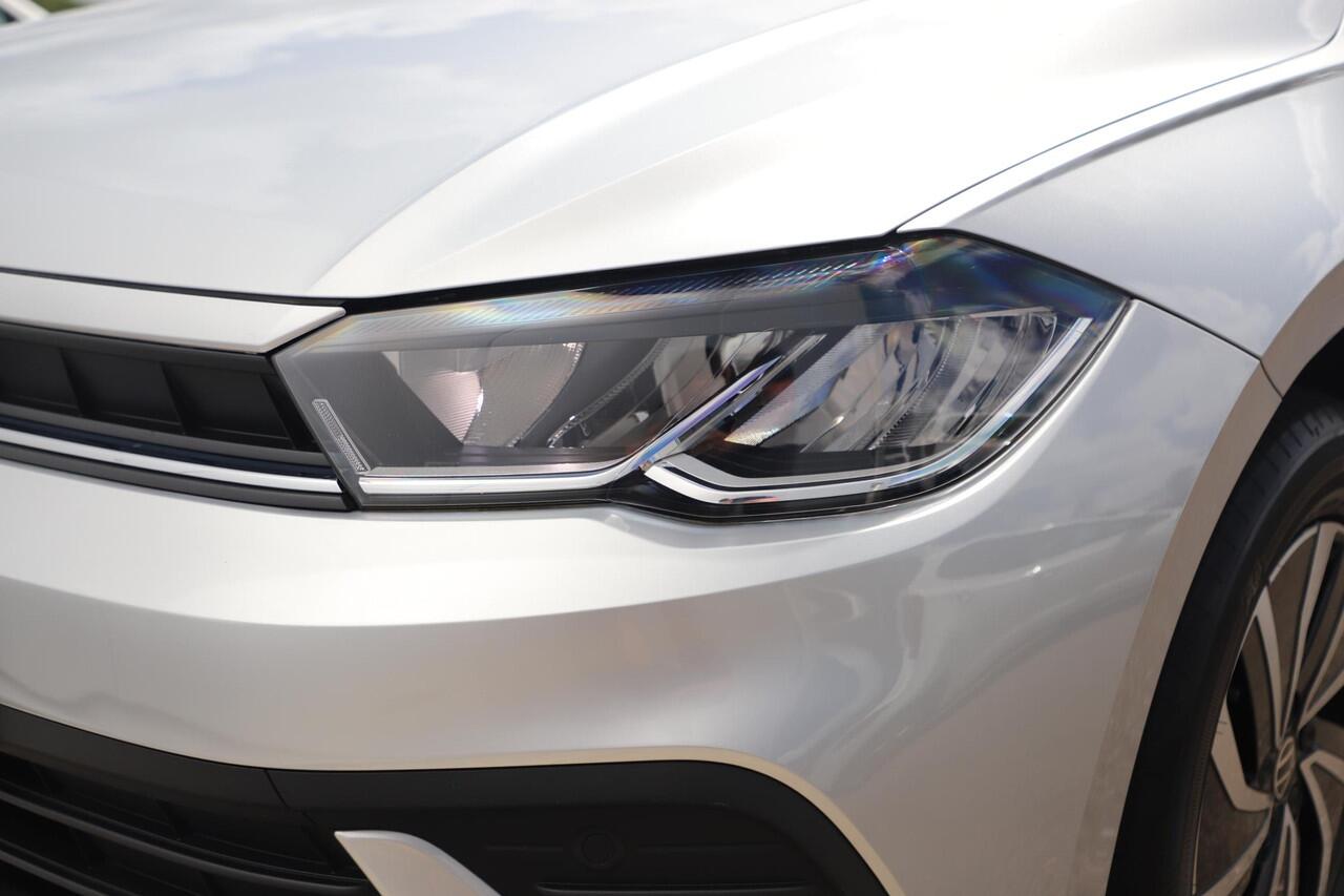 Volkswagen POLO 1.0 TSI Life 95PK NAP NIEUWSTE MODEL! Virtual Cockpit 15 inch LMV Radio Carplay Android Bluetooth Navigatie Achteruitrijcamera Adaptive Cruise LED