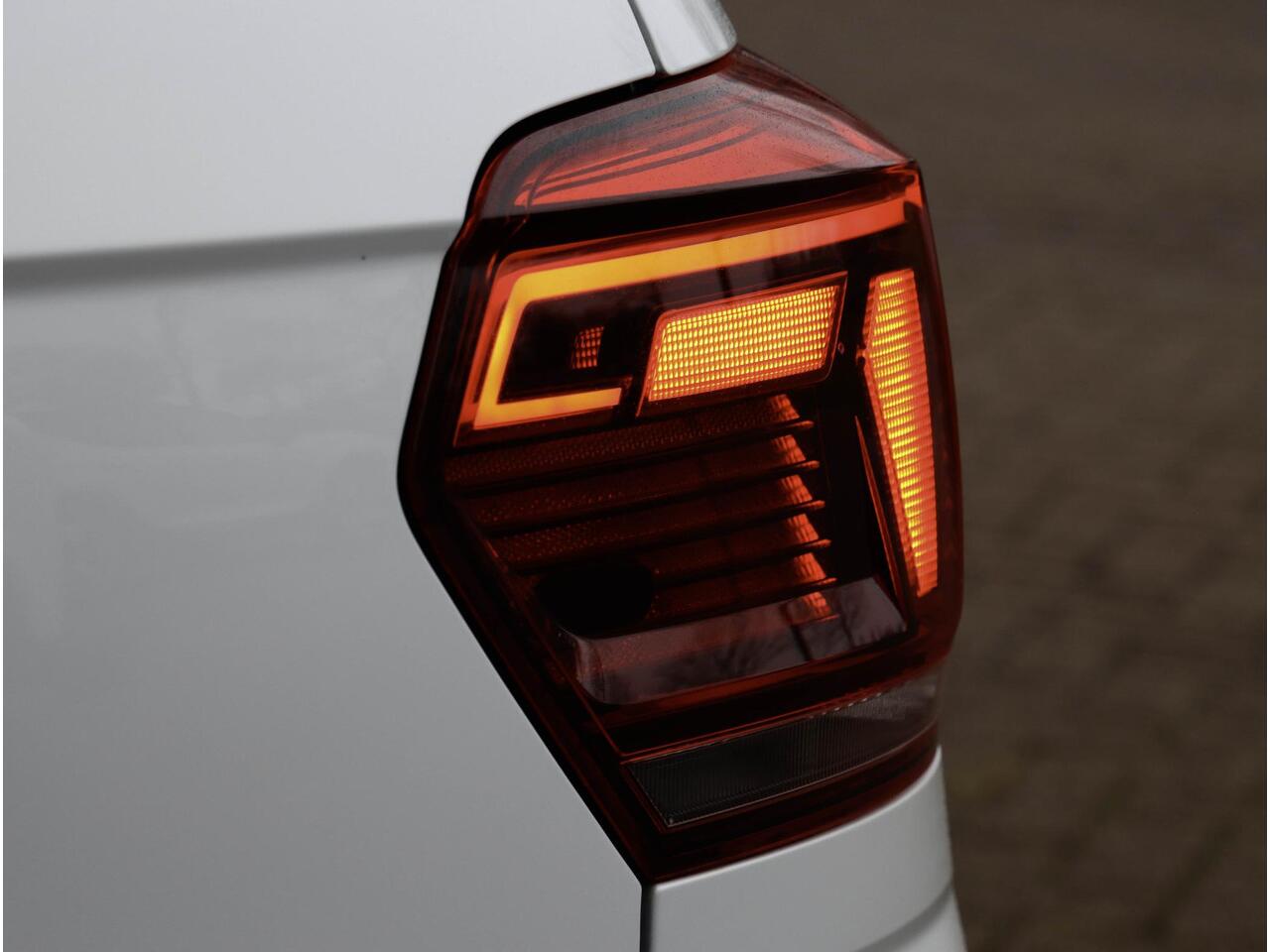 Volkswagen POLO 1.0 TSI 116pk DSG Highline R-Line 3x Pano 17'' LMV