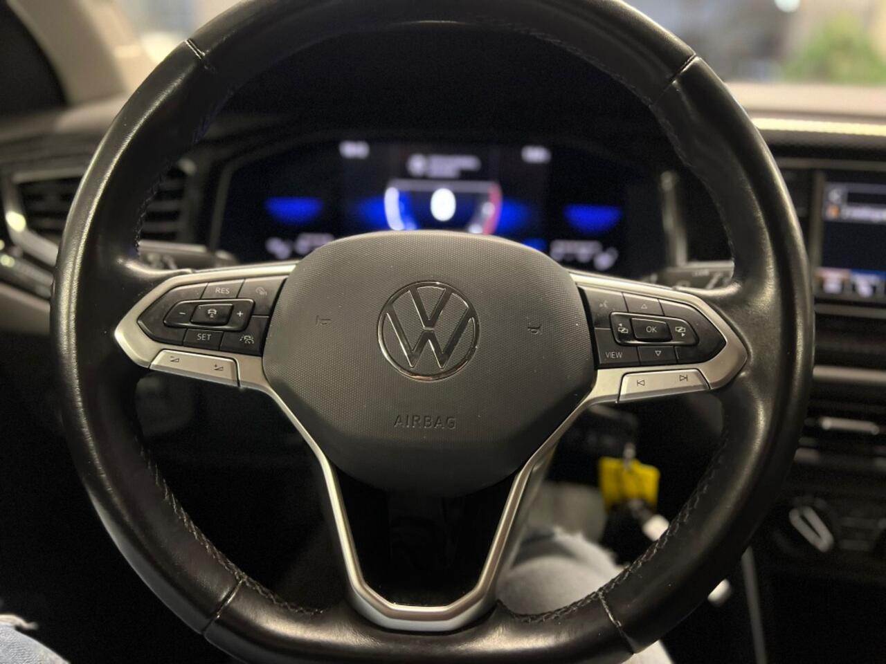 Volkswagen POLO 1.0 TSI *NAP*NL*Facelift*5drs