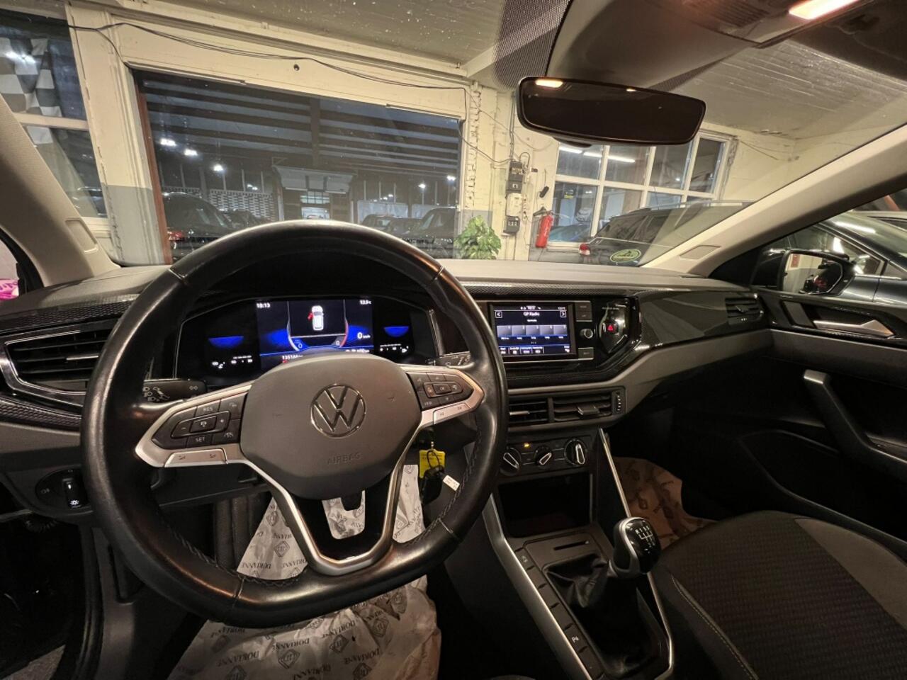 Volkswagen POLO 1.0 TSI *NAP*NL*Facelift*5drs