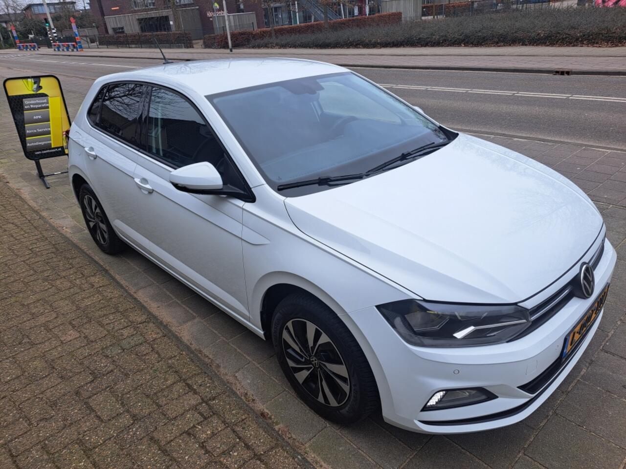 Volkswagen POLO 1.0 TSI Comf.l. Bus.