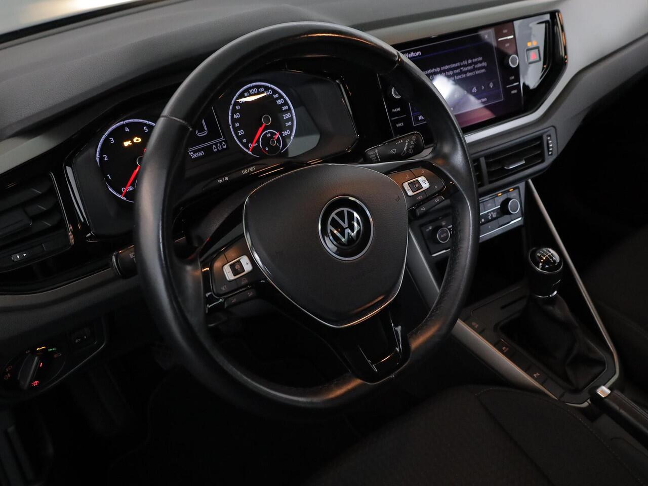 Volkswagen POLO 1.0 TSI Comfortline Business 95 pk | Navigatie | Parkeersensoren | Achteruitrijcamera | Autom. airco | Adaptieve cruise control |