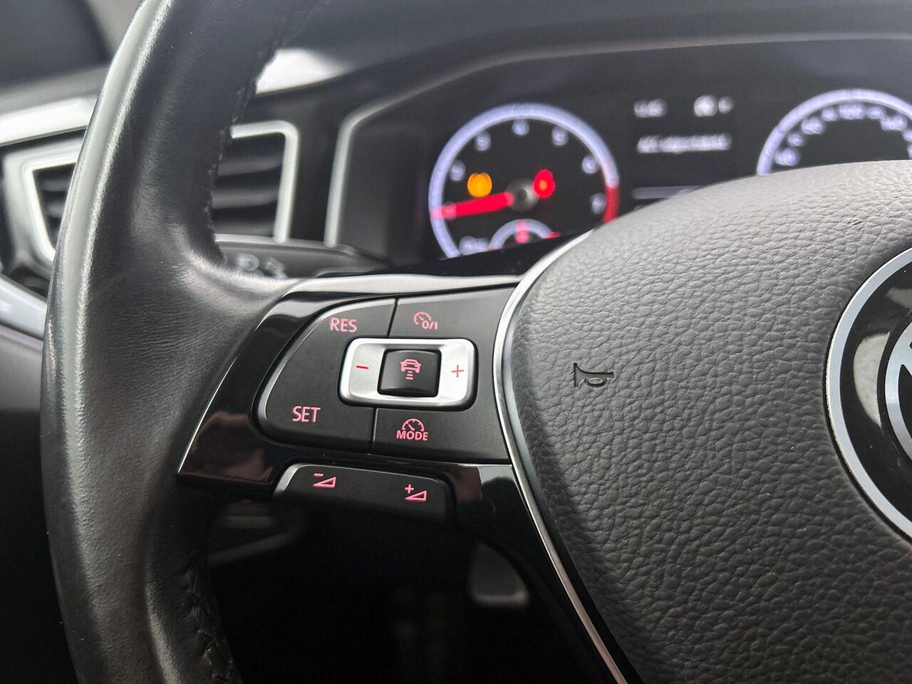 Volkswagen POLO 1.0 TSI DSG Highline AD-CRUISE | CLIMA | NAV | LED