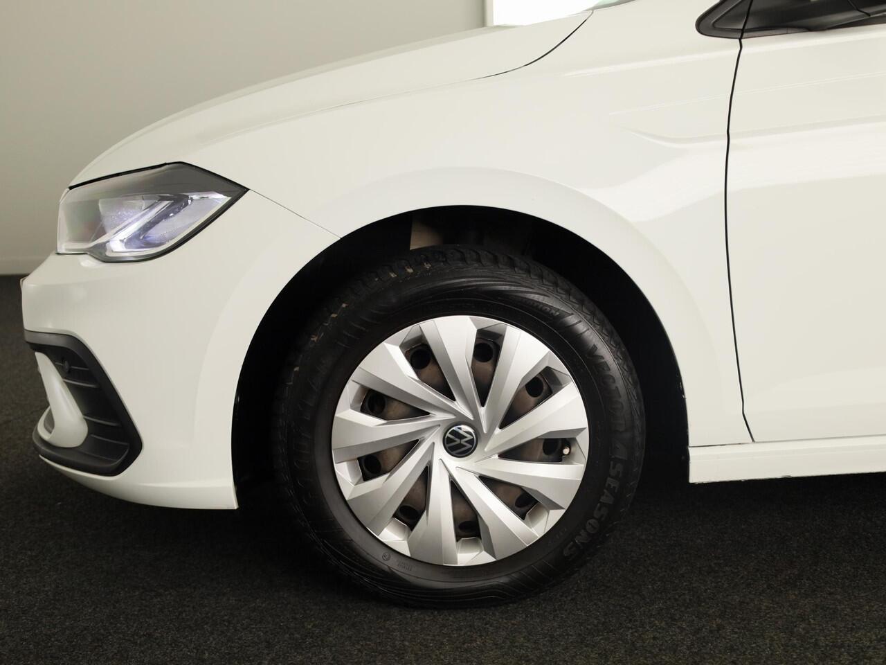 Volkswagen POLO 1.0 TSI Life 95 pk | Navigatie via App | Panoramadak | Parkeersensoren | Adaptieve cruise control | LED koplampen | Stoelverwarming |