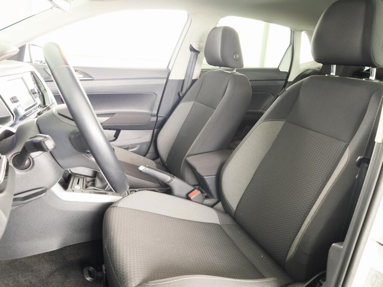 Volkswagen POLO 1.0 TSI Life 95 pk | Navigatie via App | Panoramadak | Parkeersensoren | Adaptieve cruise control | LED koplampen | Stoelverwarming |