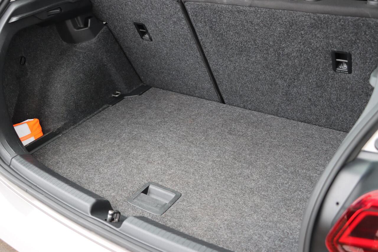 Volkswagen POLO 1.0 TSI Comfortline | Cruisecontrol | Parkassist | Carplay | Navi