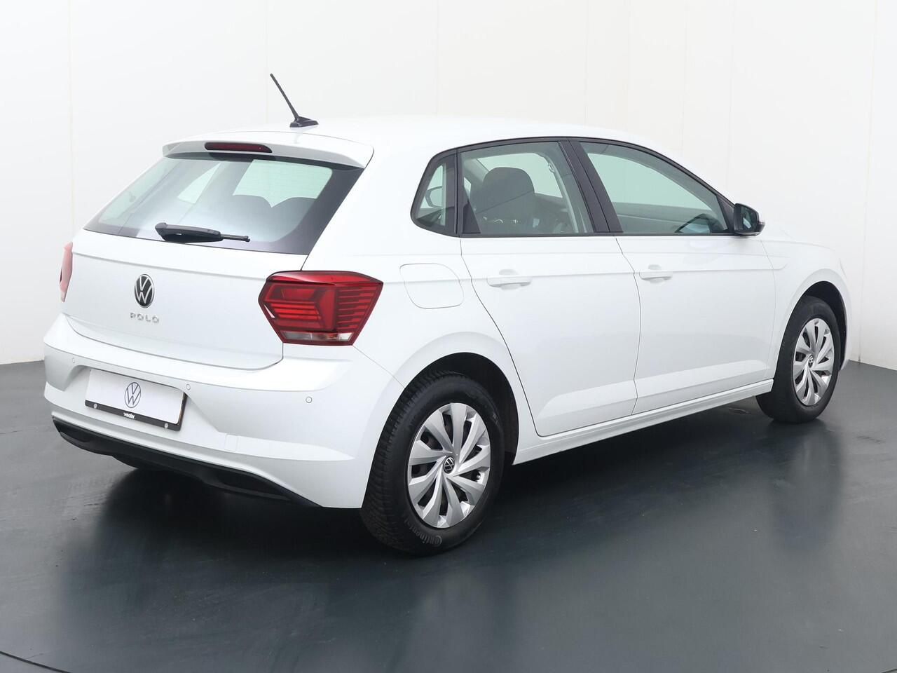 Volkswagen POLO 1.0 TSI Comfortline | 95 PK | Adaptive cruise control | Parkeersensoren | Navigatiesysteem |