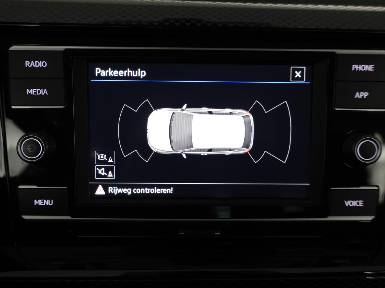 Volkswagen POLO 1.0 TSI Life 95pk 5bak| Parksensors| 15'LM-velgen| airco