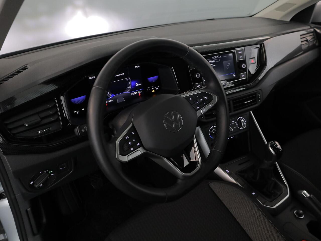 Volkswagen POLO 1.0 TSI Life 95pk 5bak| Parksensors| 15'LM-velgen| airco