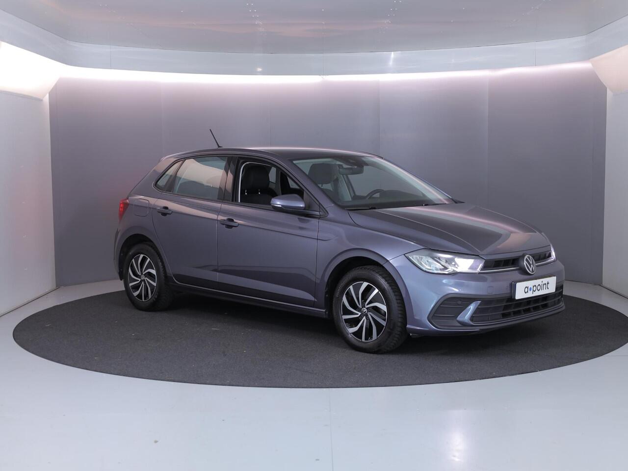 Volkswagen POLO 1.0 TSI Life 95 pk | Navigatie via App | Parkeersensoren | Adaptieve cruise control | LED koplampen |