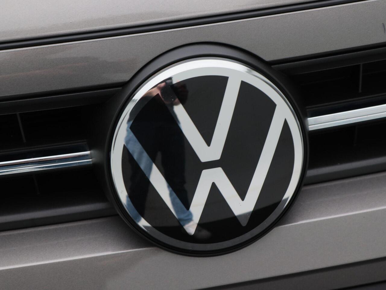 Volkswagen POLO 1.0 TSi Automaat Highline | Stoelverwarming | Camera | Carplay | Adaptive Cruise | 16 Inch | 54.117 Km !!