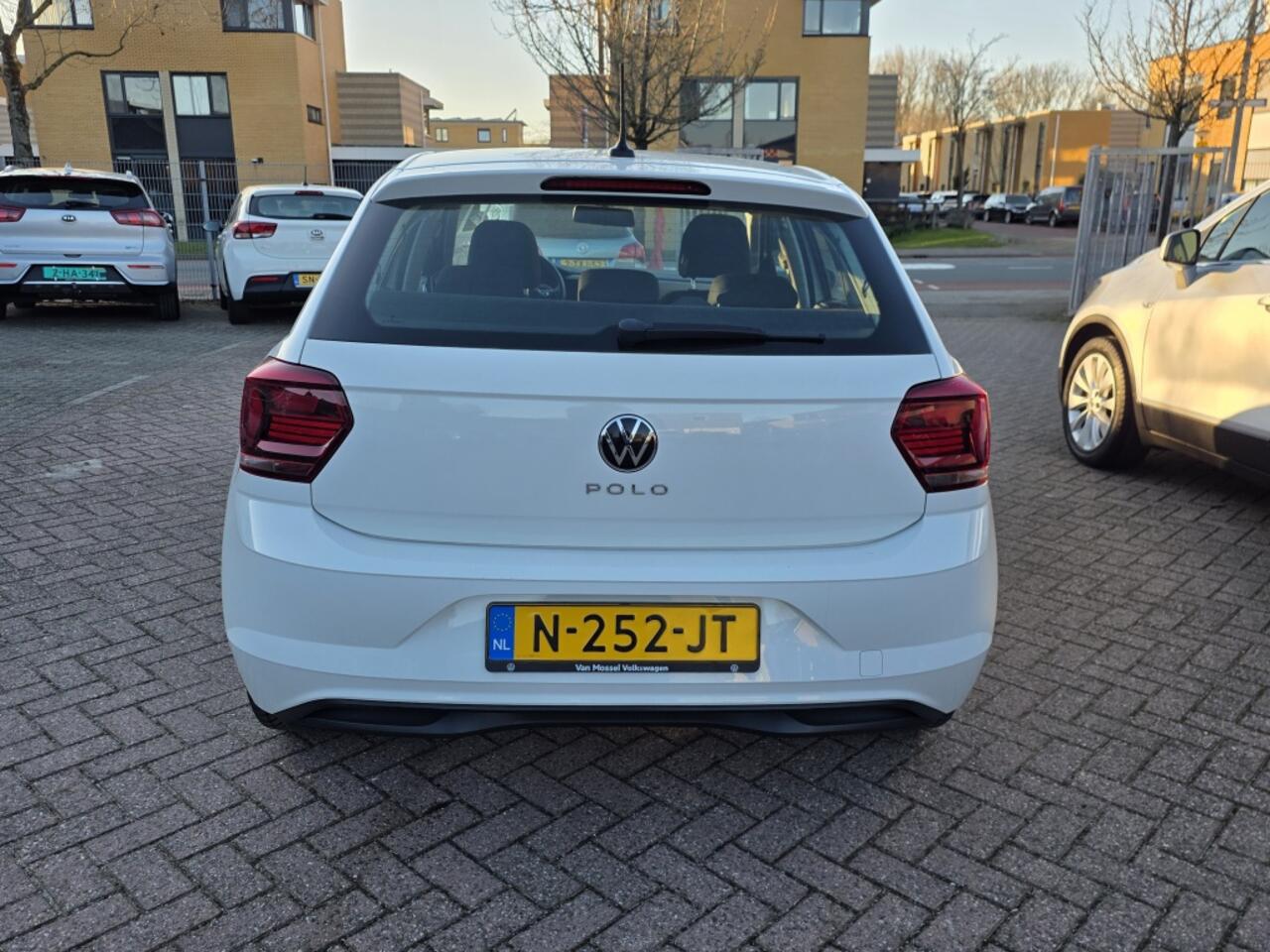 Volkswagen POLO 1.0 TSI Comfortline, navigatie, Apple carplay/andriod