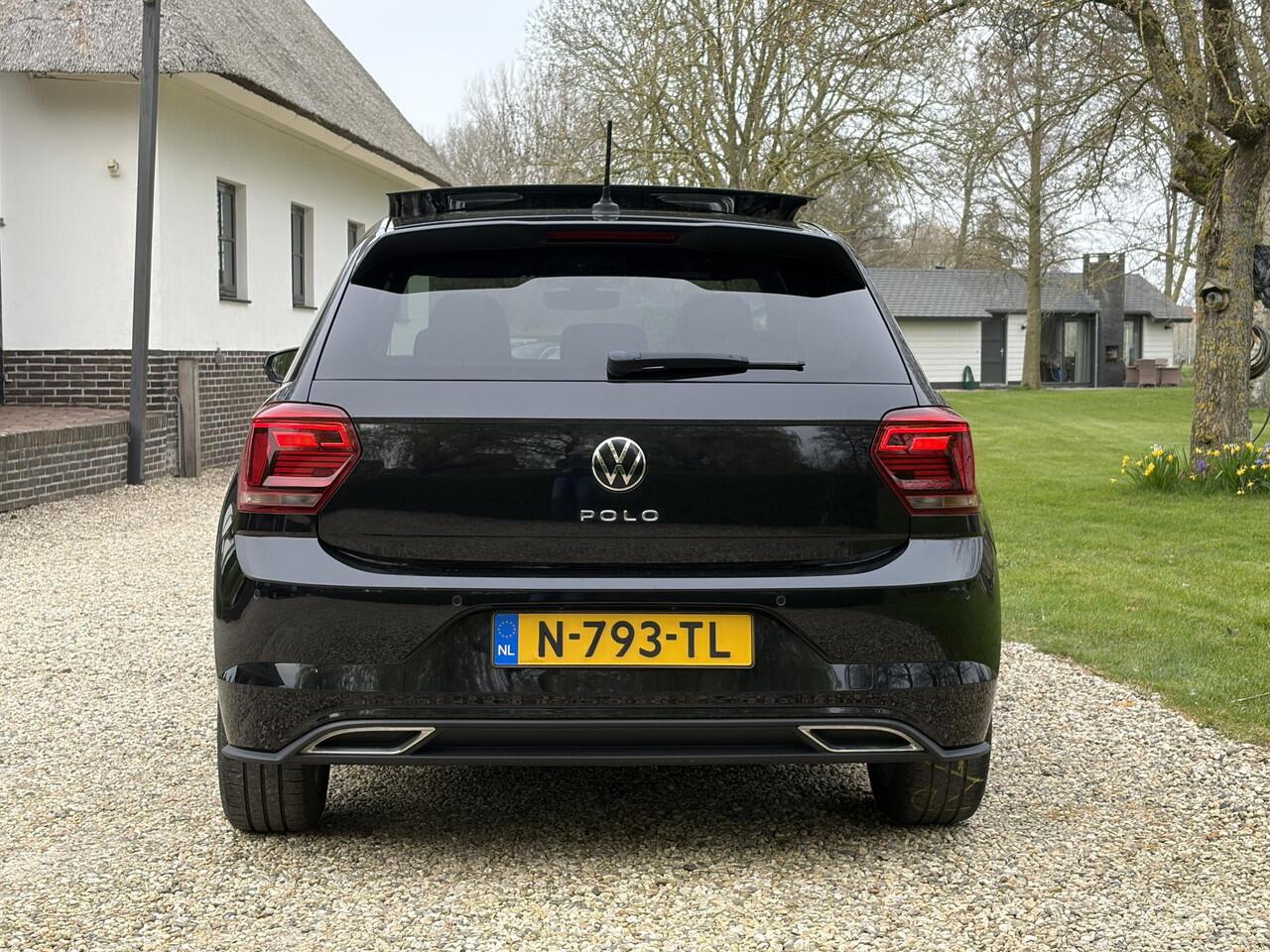 Volkswagen POLO 110PK R-Line Carplay, DSG, Virtueel, Schuifdak