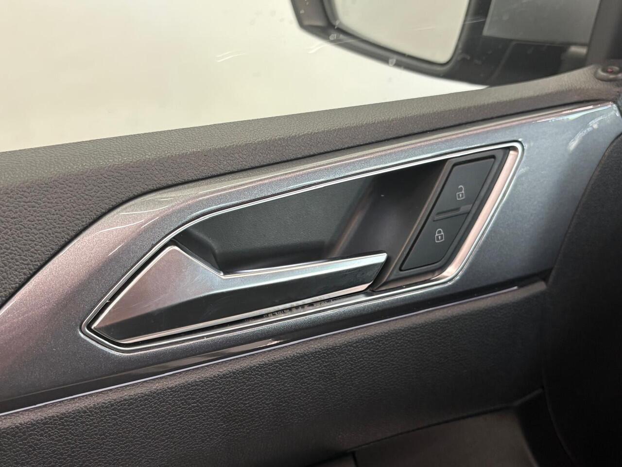 Volkswagen POLO 1.0 TSI 110pk DSG Highline | Navigatie | Apple Carplay/Android Auto | Parkeersensoren | Adaptive Cruise Control | Stoelverwarming | Getinte ramen | Climatronic