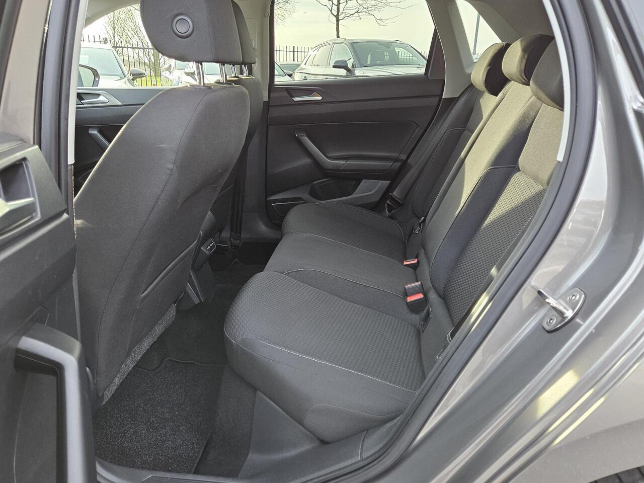 Volkswagen POLO 1.0 TSI Comfortline Virtual Cockpit | Parkeersensoren voor en achter | LM Velgen | Navigatie | Apple Carplay of Android Auto