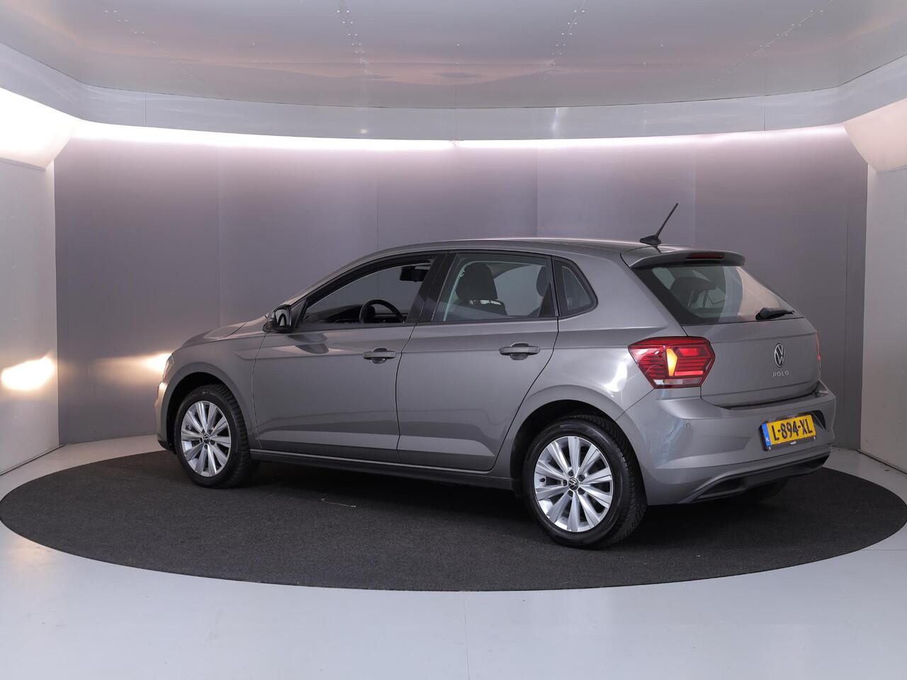 Volkswagen POLO 1.0 TSI Highline 95pk 5bak| digital display| Navi| 16'LM-velgen| Camera|