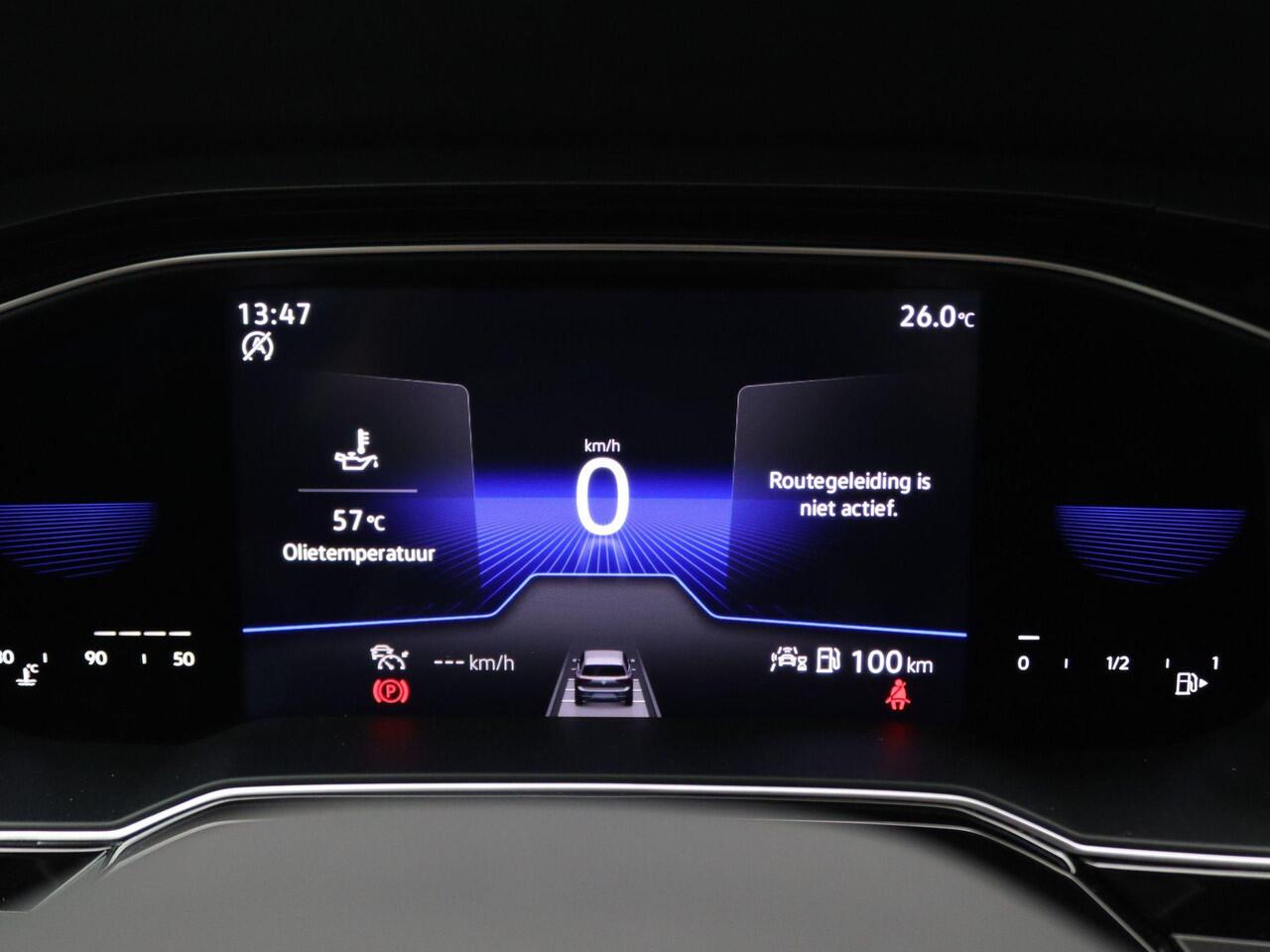 Volkswagen POLO 1.0 TSI Style 95PK Adaptieve Cruise Controle, Achteruitrijcamera, Matrix-LED Verlichting, Navi via Apple Carplay/Android Auto, Stoelverwarming, Clima, Trekhaak, 15" LM Velgen