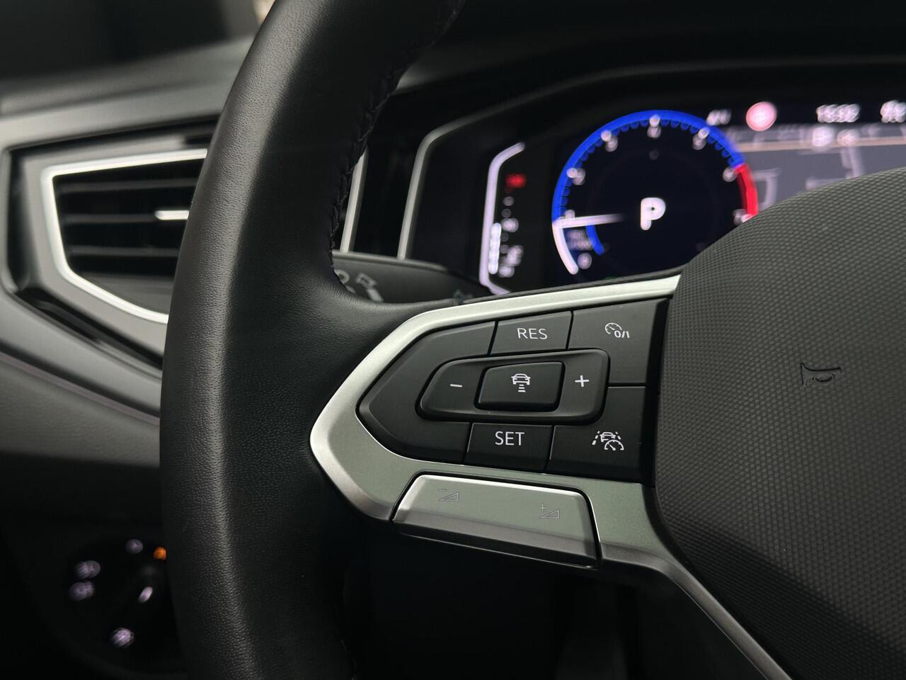 Volkswagen POLO 1.0 TSI R-Line IQ Panorama Camera Line Virtual Beats