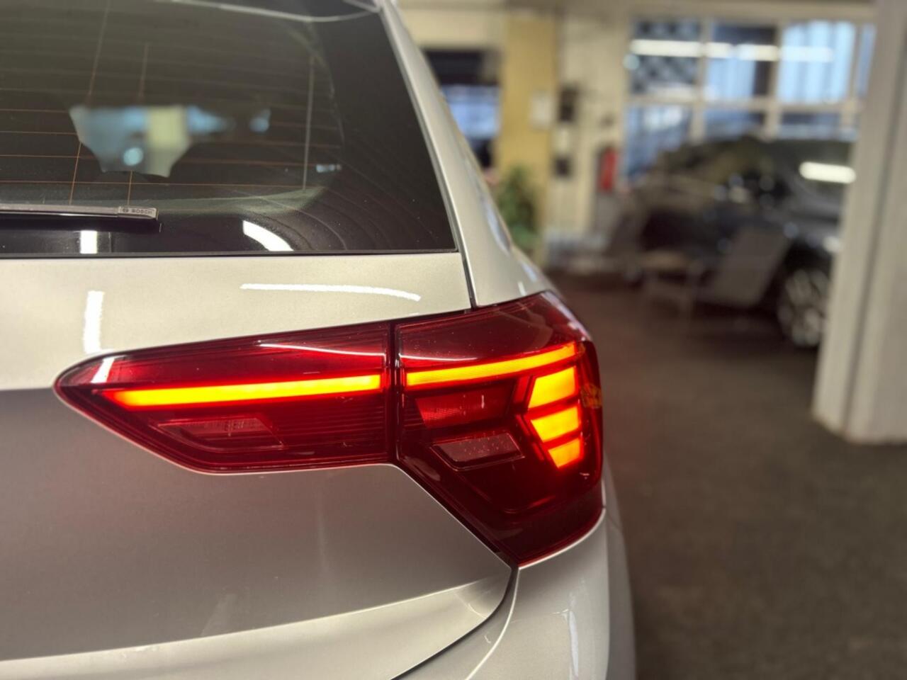 Volkswagen POLO 1.0 TSI *NAP*NL*2022*5drs*NAVI*LED*