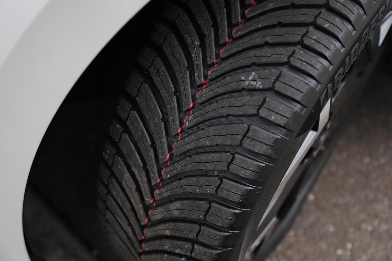 Volkswagen POLO 1.0 TSI Life 95PK 16 inch LMV Carplay Android Navigatie Parkeersensor Full LED Airco Adaptive Cruise