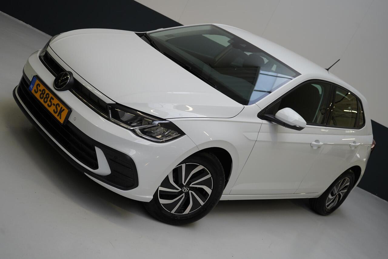 Volkswagen POLO 1.0 TSi 95pk 5-drs | Apple Carplay | Navigatie | Achteruitrijcamera | Lm velgen