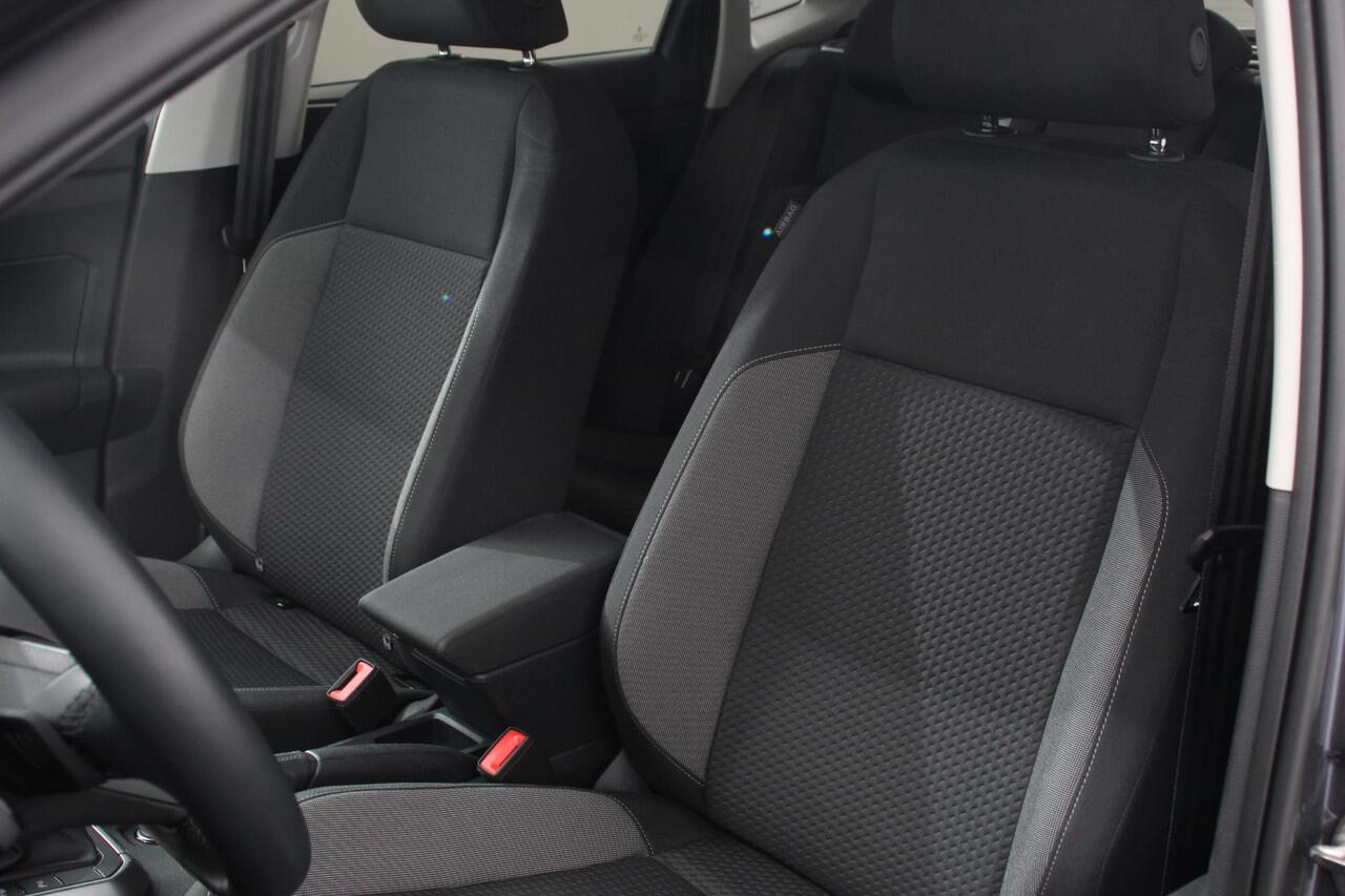 Volkswagen POLO 1.0 TSI DSG Life | Adaptive Cruise Control | Parkeersensoren Voor + Achter | Privacy Glass | LED | Apple Carplay/Android Auto | Virtual Cockpit |