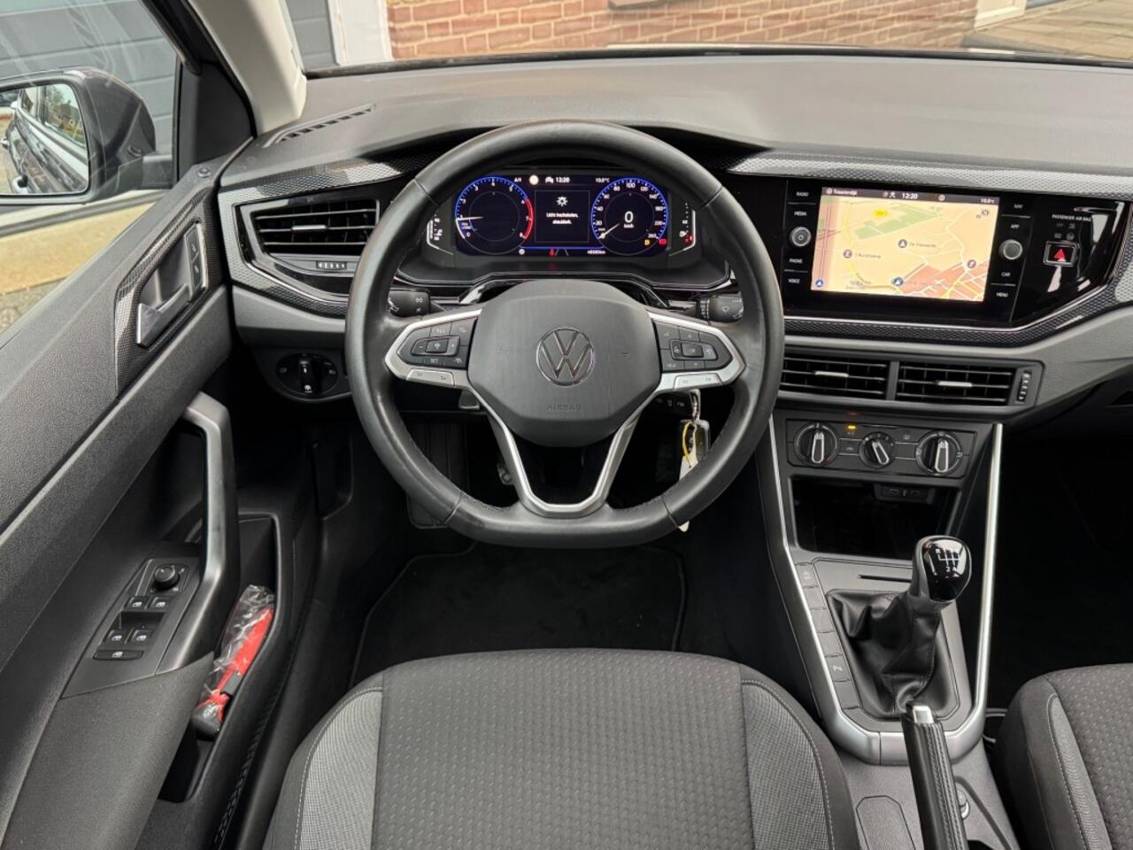 Volkswagen POLO 1.0 TSI LIFE CARPLAY/LED/PDC/LMV/VIRTUAL/NL-AUTO/NW. MODEL