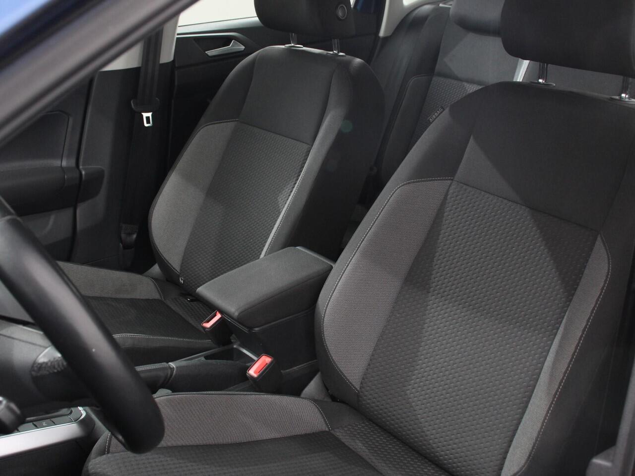 Volkswagen POLO 1.0 TSI Life Nieuw model Navigatie Digitale Cockpit Airco Parkeer sensoren V+A | LED Lichtmetalen Velgen