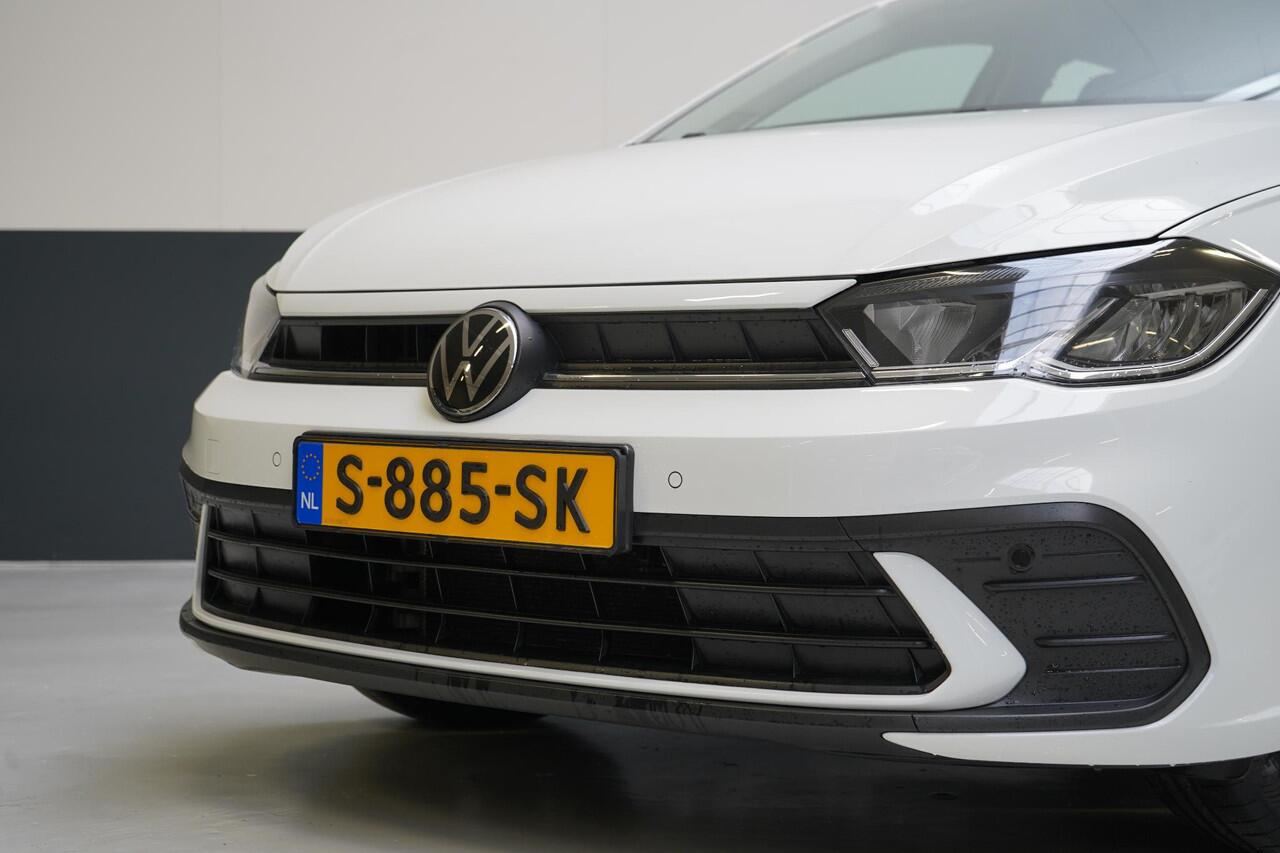 Volkswagen POLO 1.0 TSi 95pk 5-drs | Apple Carplay | Navigatie | Achteruitrijcamera | Lm velgen