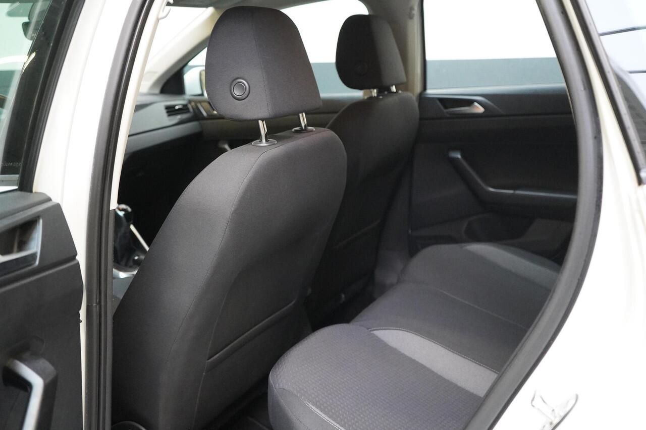 Volkswagen POLO 1.0 TSi 95pk 5-drs | Apple Carplay | Navigatie | Achteruitrijcamera | Lm velgen