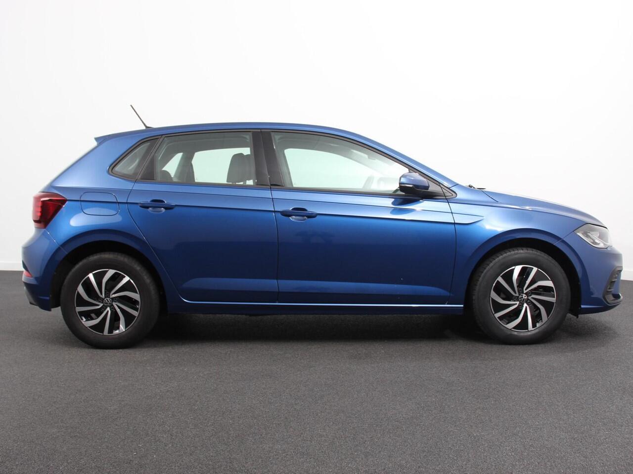 Volkswagen POLO 1.0 TSI Life Nieuw model Navigatie Digitale Cockpit Airco Parkeer sensoren V+A | LED Lichtmetalen Velgen