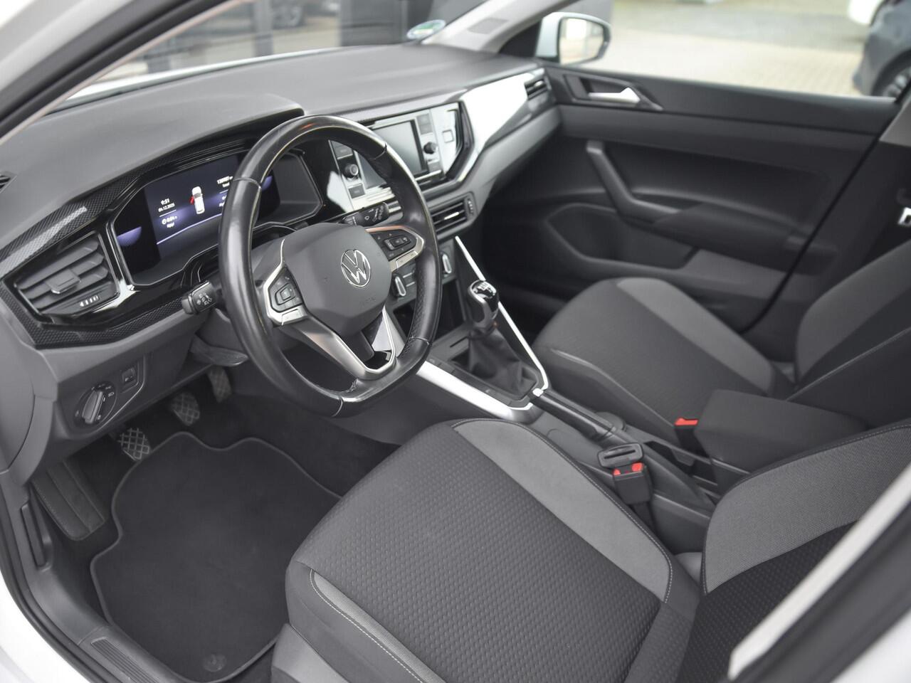 Volkswagen POLO 1.0 TSI Life Digitaal display LM velgen Stoelverwarming