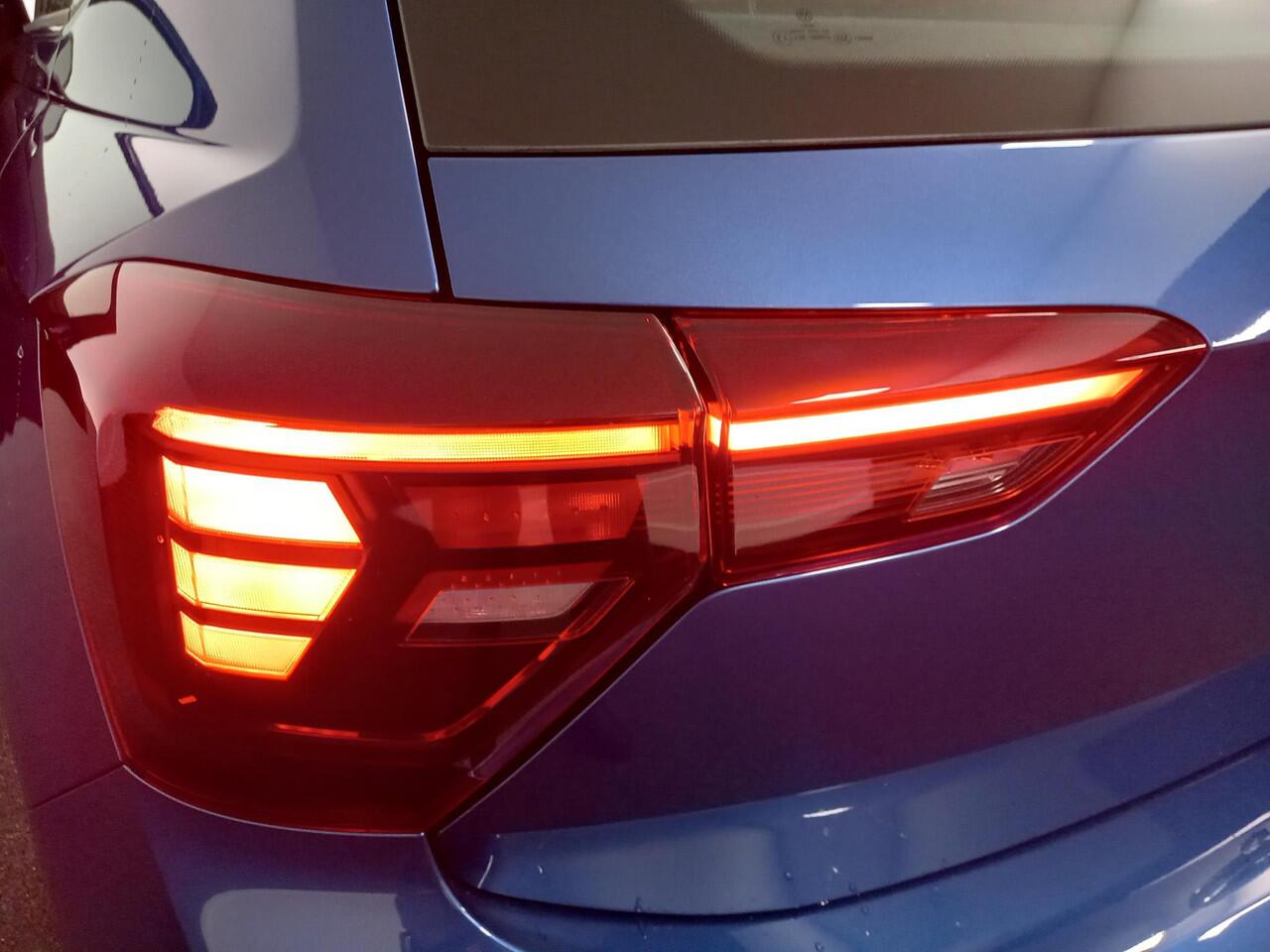 Volkswagen POLO 1.0 TSI Life DSG Nieuw model ! | Navigatie | Apple Carplay/Android | Digitale Cockpit | Airco | Parkeer sensoren V+A | LED | Lichtmetalen Velgen