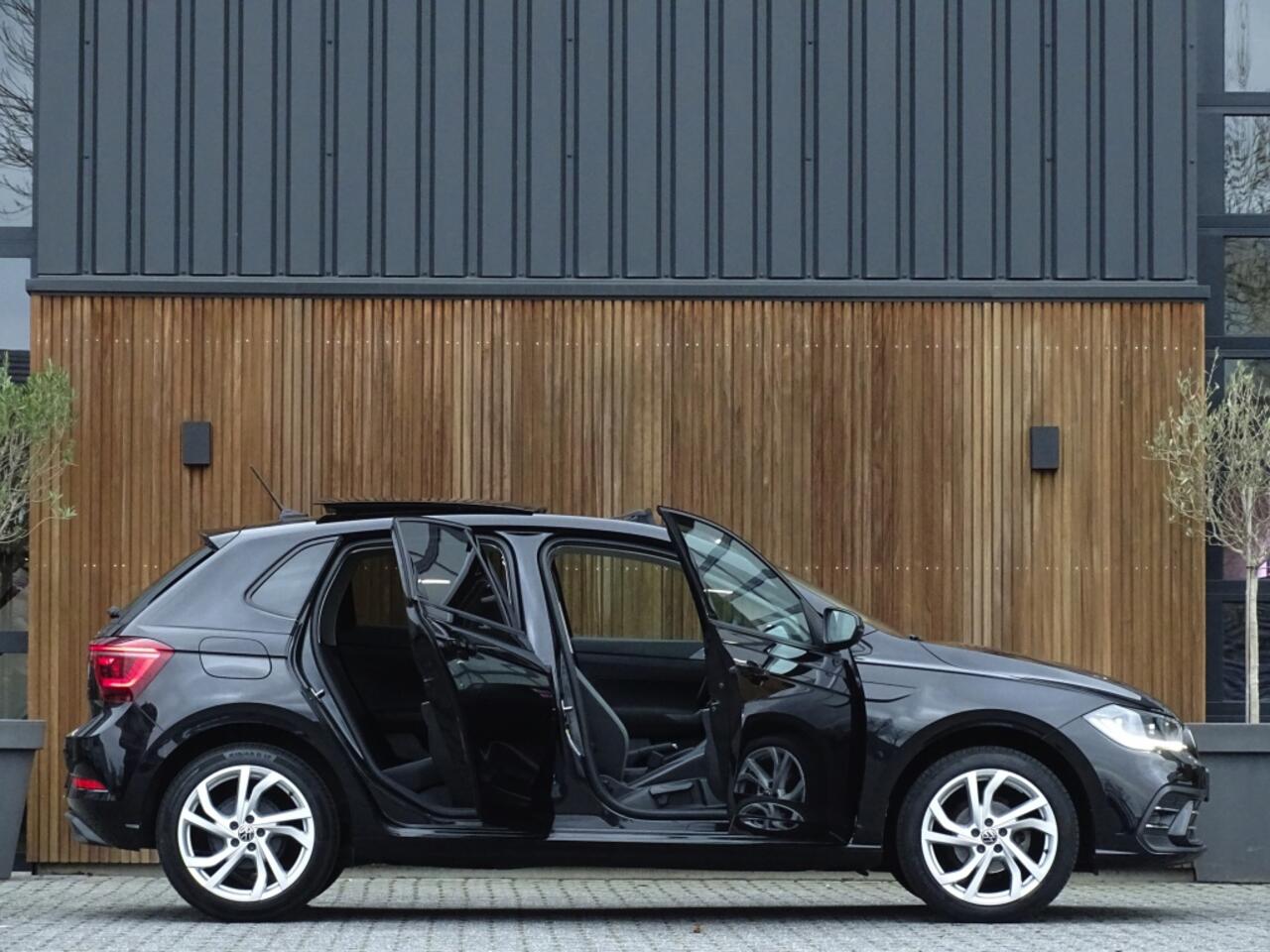 Volkswagen POLO 1.0 TSI 95PK DSG automaat / R-Line / RNS / IQ-Light