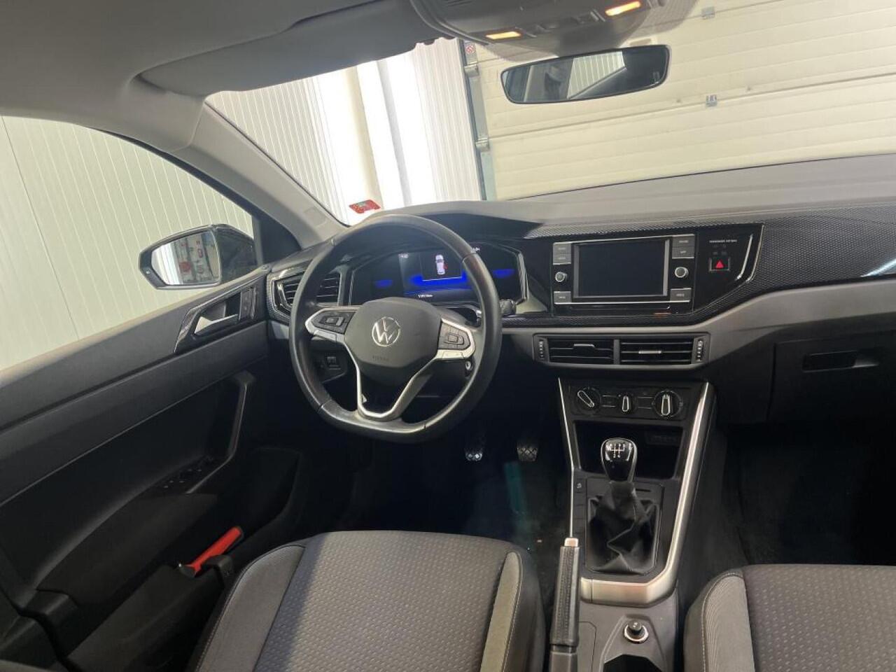 Volkswagen POLO 1.0 TSI Life Navigatie Apple Carplay/Android Auto Cruise Control Virual Cokpit Full Led Lichtmetalen velgen Airco