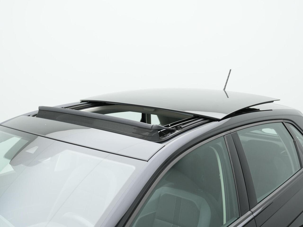 Volkswagen POLO 1.0 TSI 95 pk Style | Panoramadak | IQ Light | Beats | Stoelverwarming | Navigatie | Parkeersensoren voor/achter