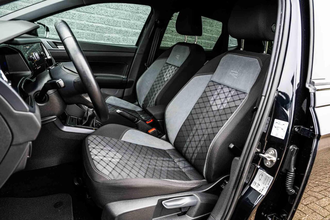 Volkswagen POLO 1.0 TSi 95 pk R-Line | 2x R-Line | 17" Bergamo | Parkeersensoren