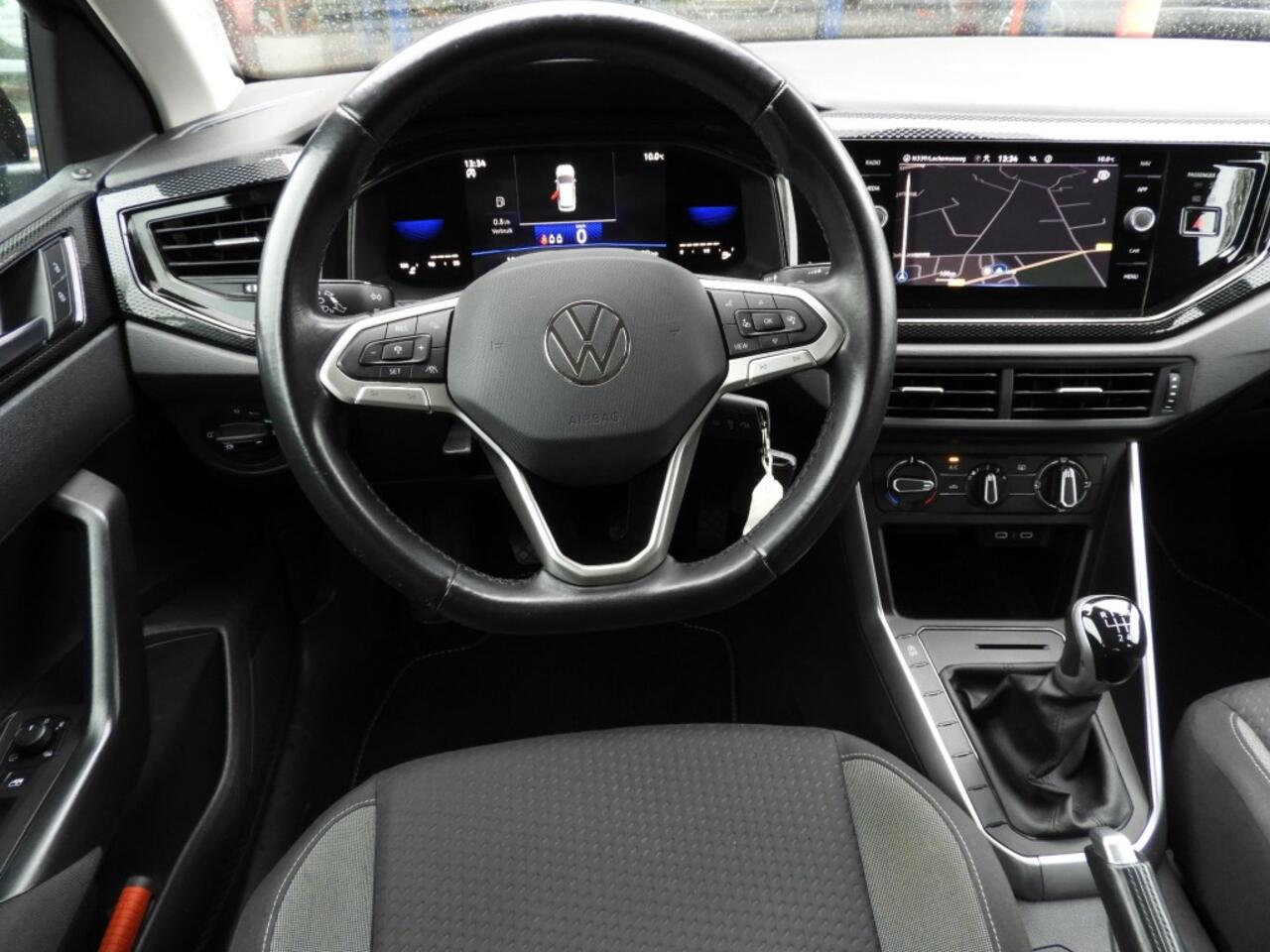 Volkswagen POLO 1.0 TSI LIFE CARPLAY/VIRTUAL/ADAPTIVE