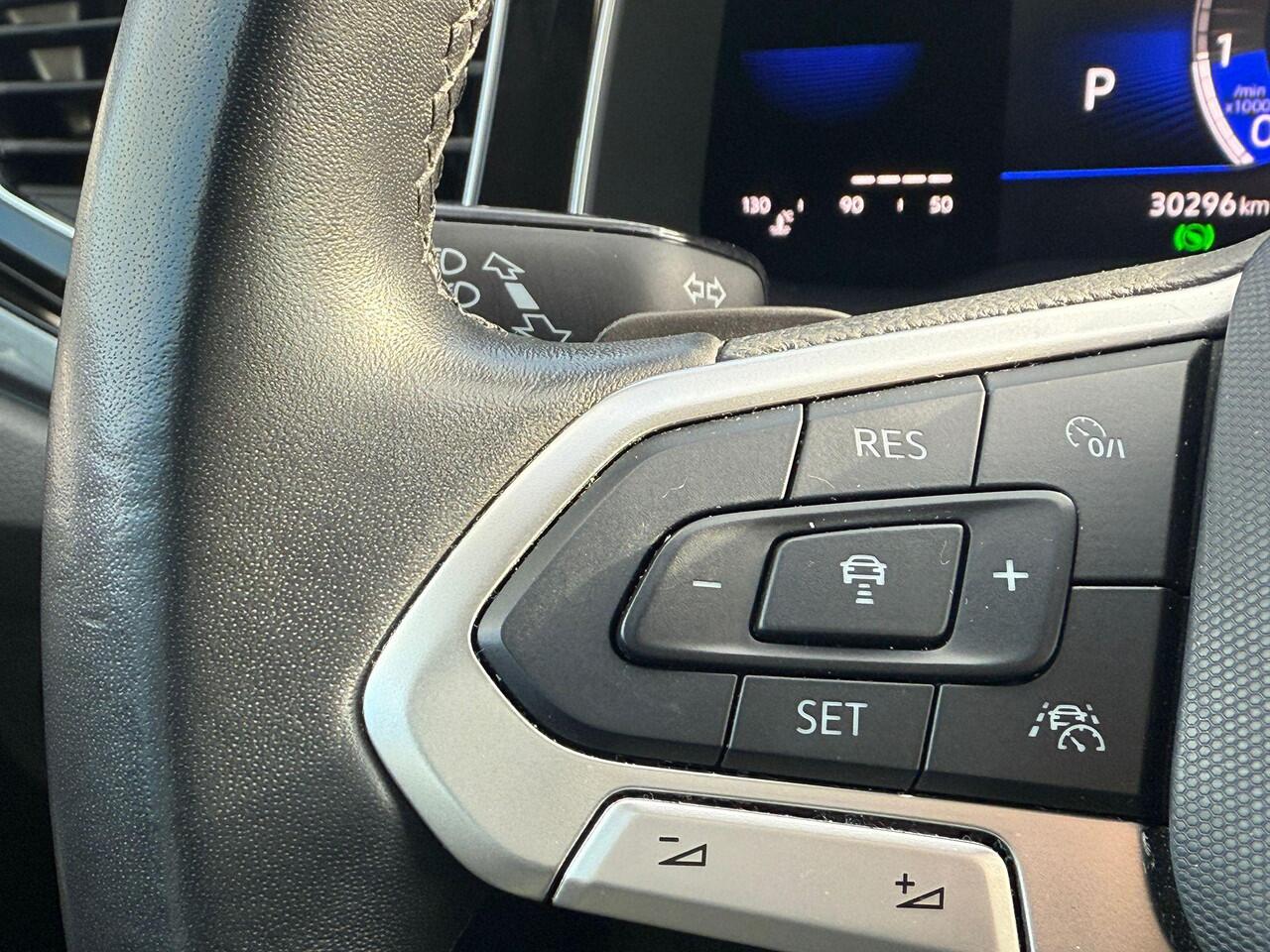 Volkswagen POLO 1.0 TSI Style Navigatie via app | Parkeersensoren | Adapt. Cruise controle | Clima