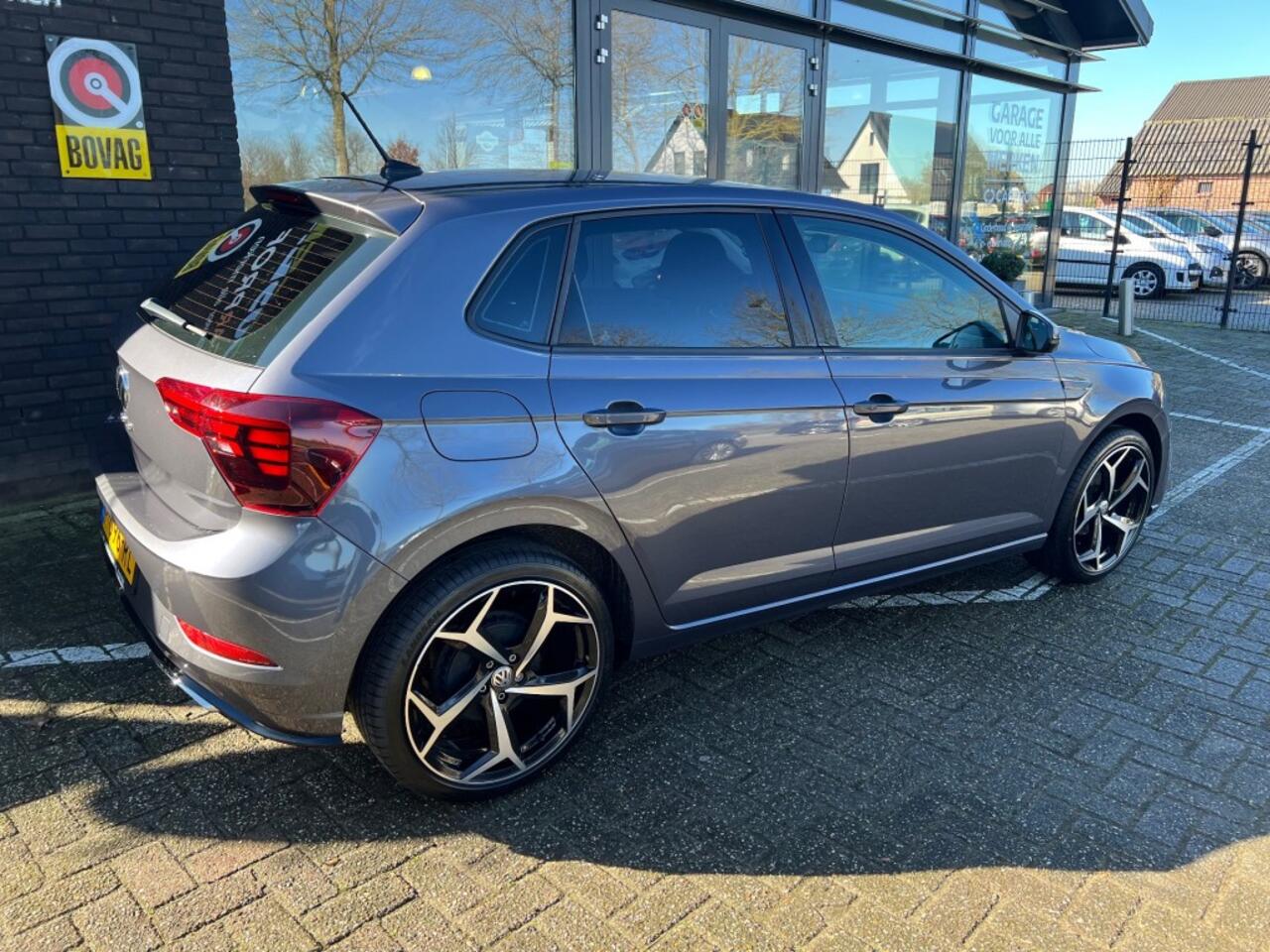 Volkswagen POLO 1.0 TSI LIFE R LINE