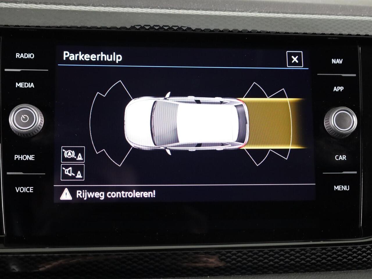Volkswagen POLO 1.0 TSI Life 95 pk | Navigatie | Parkeersensoren | Adaptieve cruise control | LED koplampen | Apple Carplay/Android Auto |