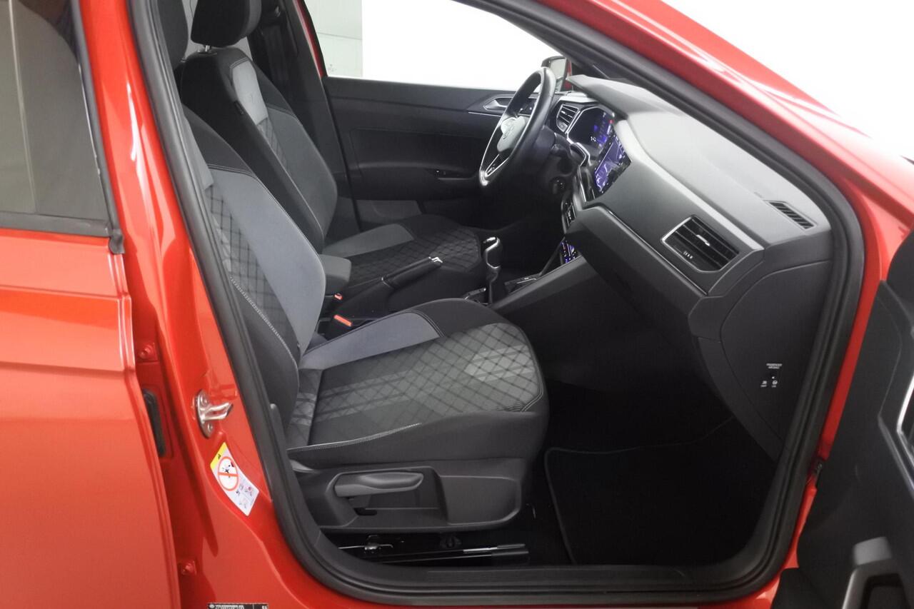 Volkswagen POLO 1.0 TSi R-Line NL auto NAP 17" Bergamo