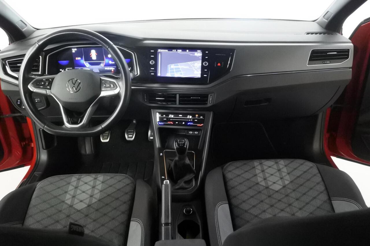 Volkswagen POLO 1.0 TSi R-Line NL auto NAP 17" Bergamo